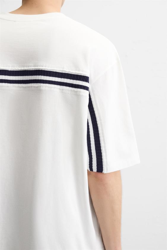 T-SHIRT WITH CONTRASTING STRIPE