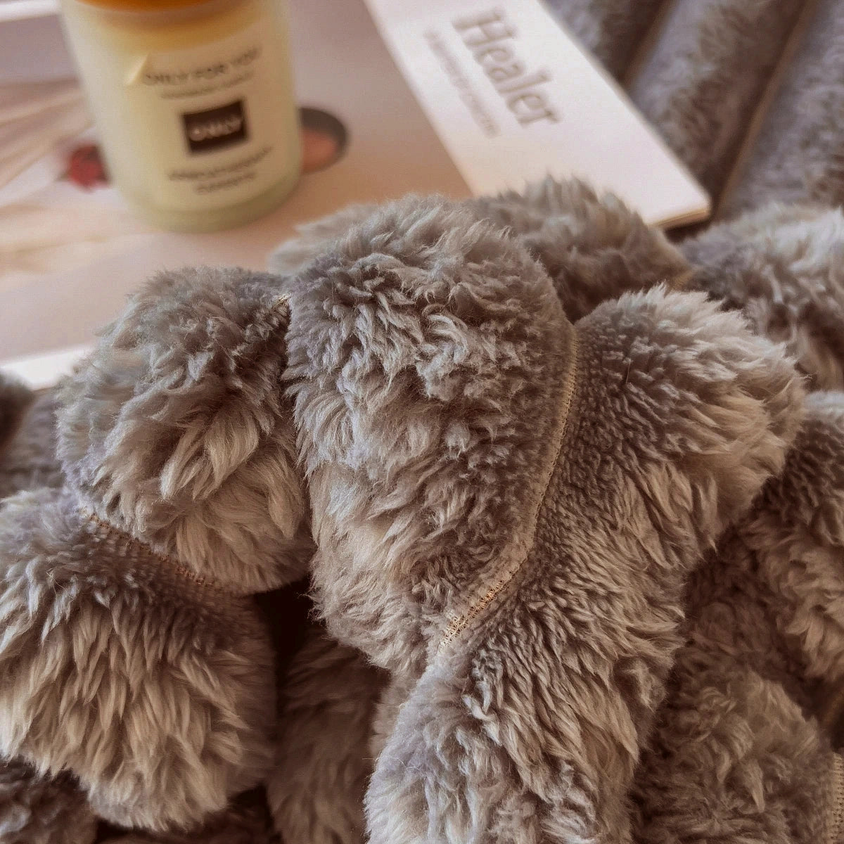 Plaid Douillet Rayures Texturées — Confort Cocooning Salon